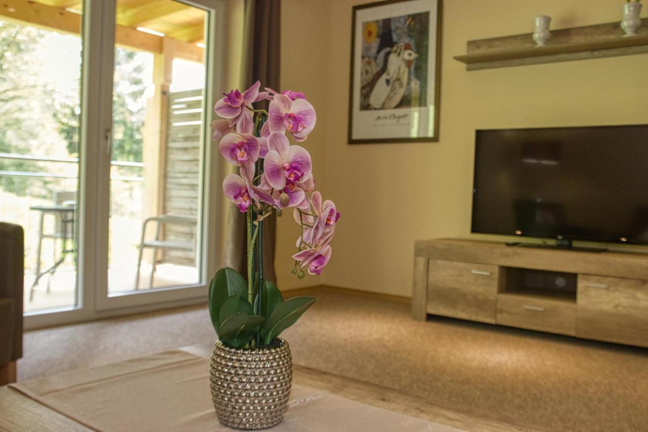 Wellnesshotel Deine Auszeit, Adults Only Achslach Εξωτερικό φωτογραφία