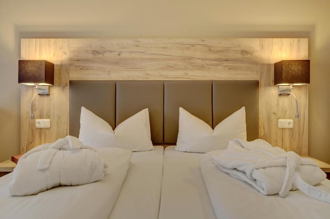 Wellnesshotel Deine Auszeit, Adults Only Achslach Εξωτερικό φωτογραφία