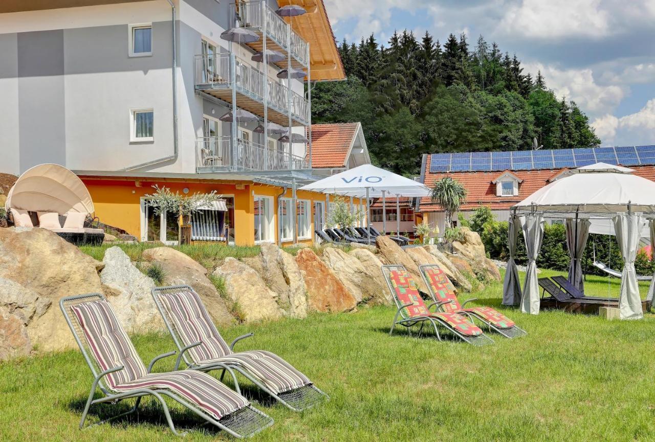 Wellnesshotel Deine Auszeit, Adults Only Achslach Εξωτερικό φωτογραφία