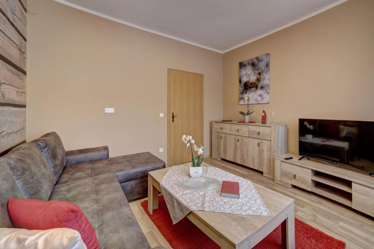 Wellnesshotel Deine Auszeit, Adults Only Achslach Εξωτερικό φωτογραφία